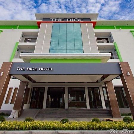 The Rice Hotel Roi Et Exterior foto