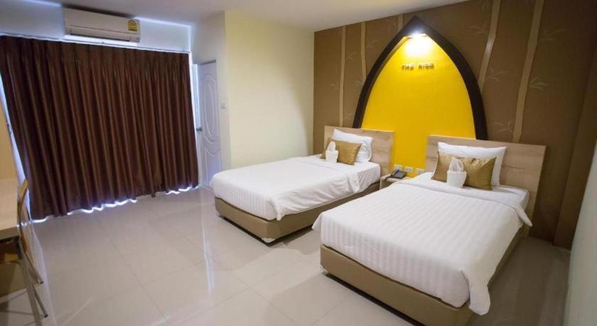 The Rice Hotel Roi Et Exterior foto