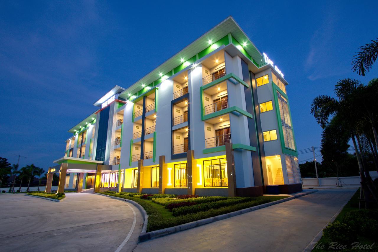 The Rice Hotel Roi Et Exterior foto