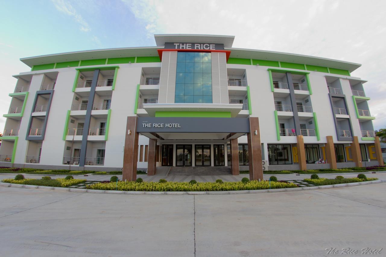 The Rice Hotel Roi Et Exterior foto